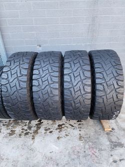 SET 37X12 50 17 TOYO RT $300