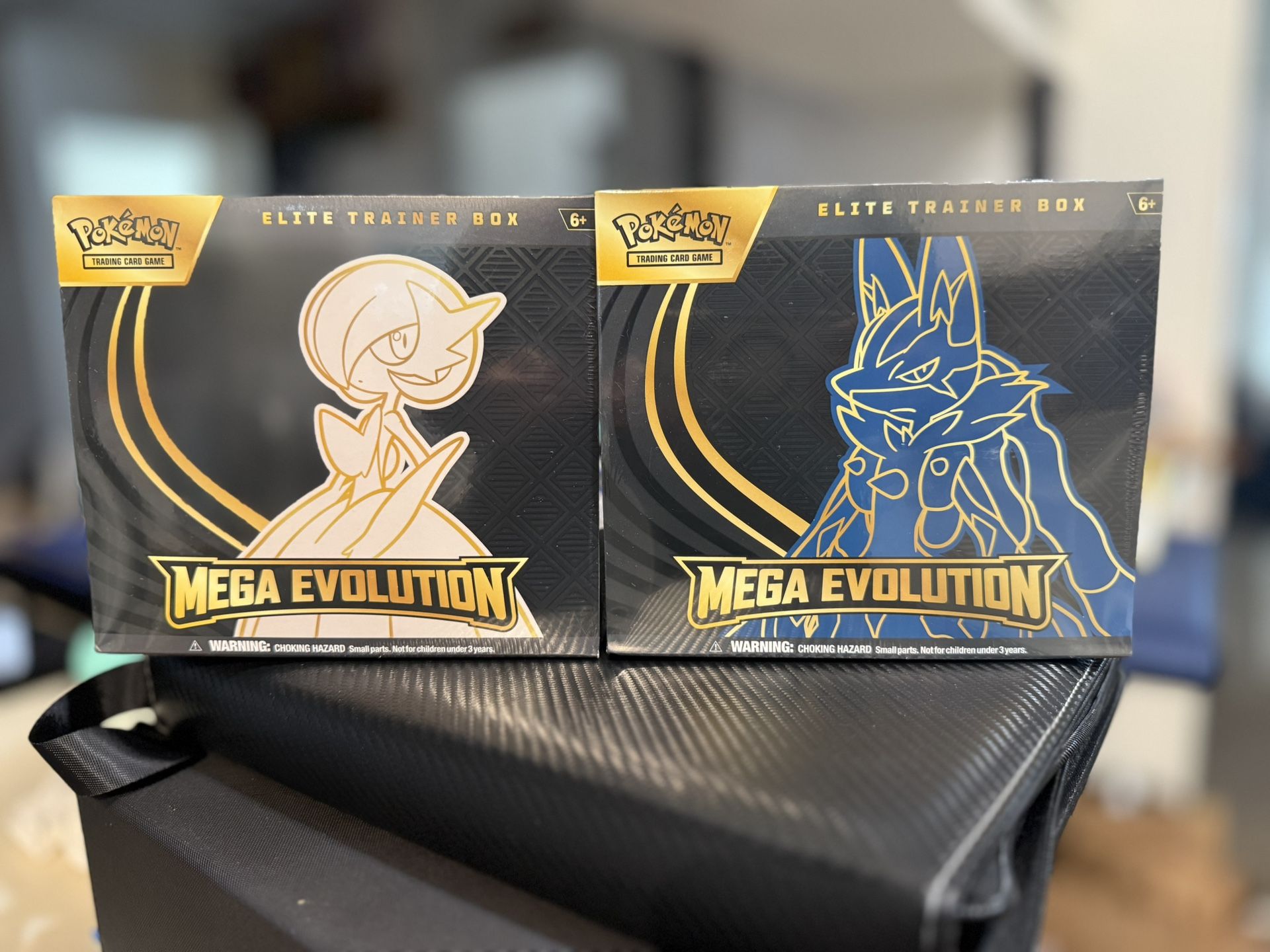 Mega Evolutions Elite Trainer Box