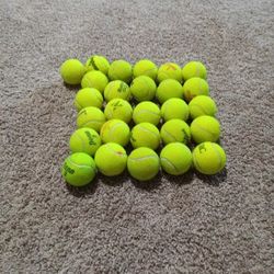27 Tennis Balls