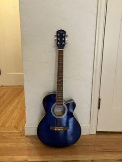Acoustic Cutaway Guitar with Bag (New Condition)