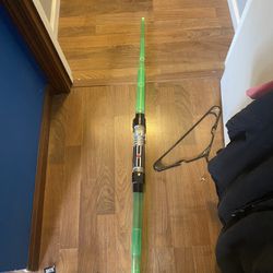 Disney Star Wars Build Your Own Lightsaber working double bladed green sounds