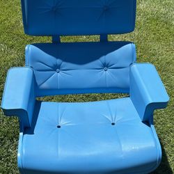 HARD TO FIND MAL 1956 DUTCH CHAIR PLASTIC OUTDOOR
