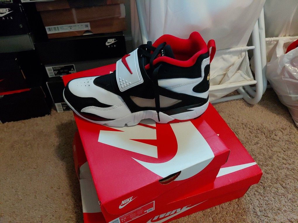 Nike Air Diamond Turf
