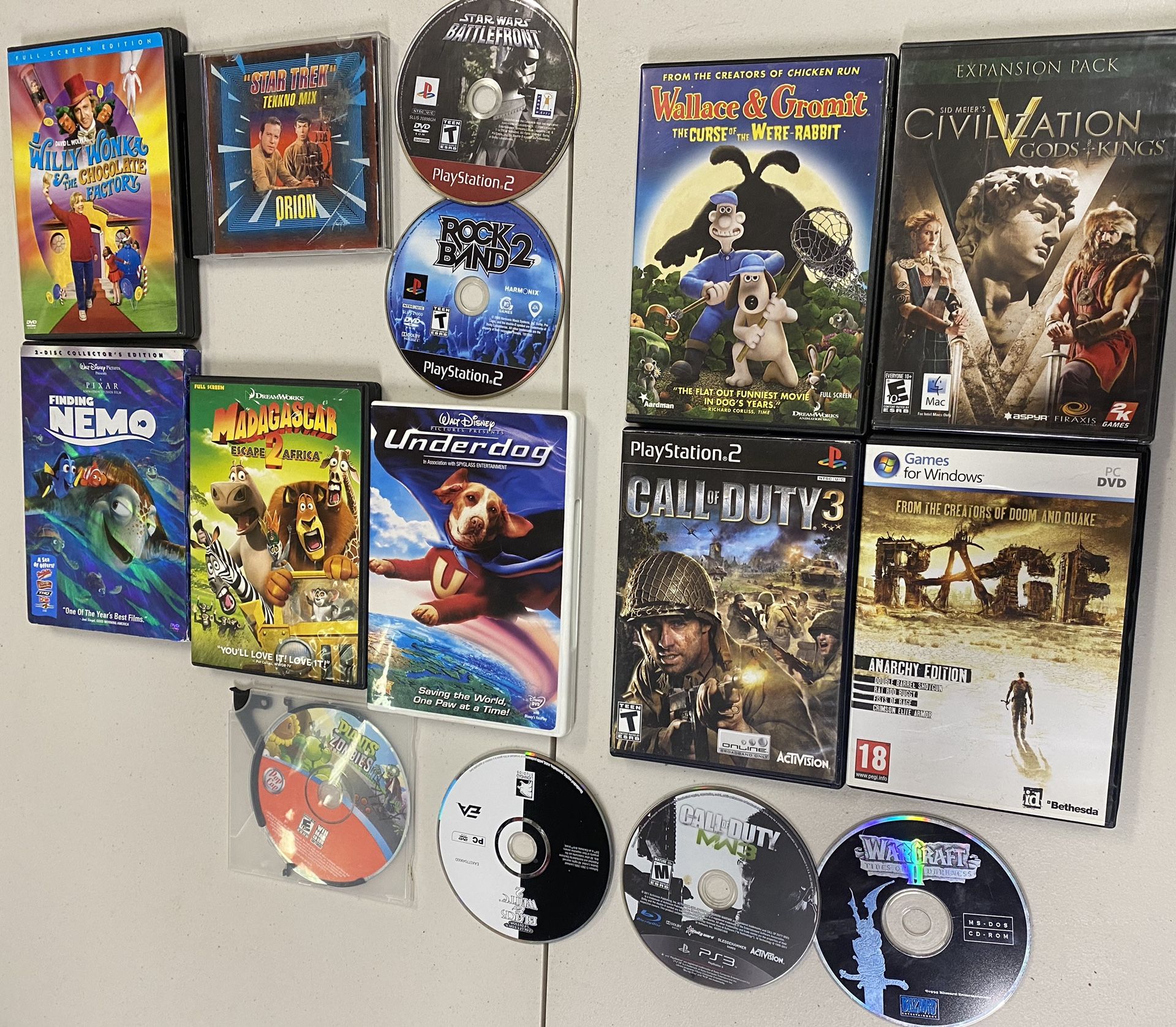 GAMES & DVDs