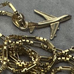 14k 747 Airplane Charm And Chain