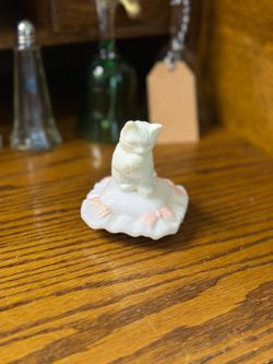 Vintage Avon Milk Glass Cat on Pillow Cologne Bottle