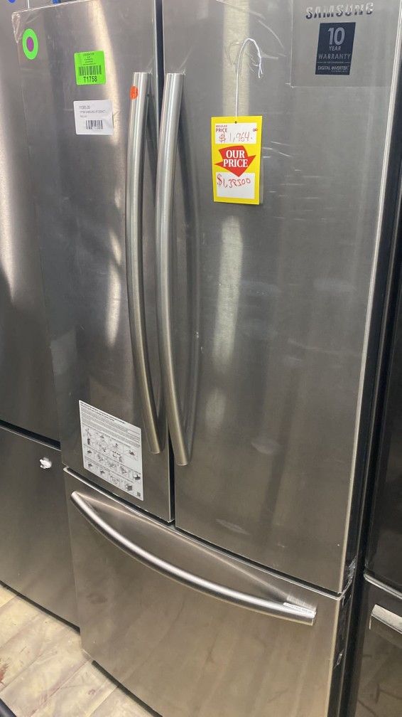 SAMSUNG RF220NCTASR 30 in. W 21.8 cu. ft. French Door Refrigerator PHJS