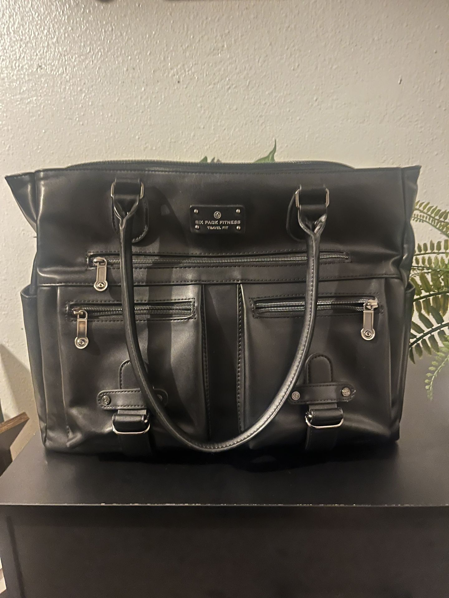 Six Pack Fitness Bag