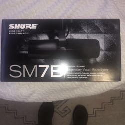 *NEW* Shure sm7b Microphone 