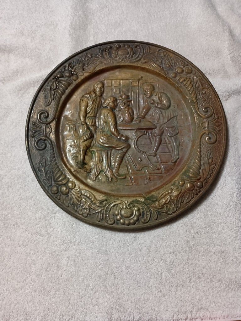Vintage Made In England Brass Wall Hanging Plate Scene Of Tavern