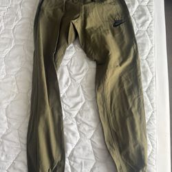 Nike Men’s Joggers Size Small