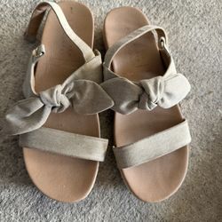 LC Lauren Conrad Beatrixx 2 Women's Sling Back Platform Sandals