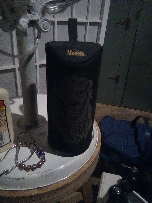 Modelo Bluetooth Speaker