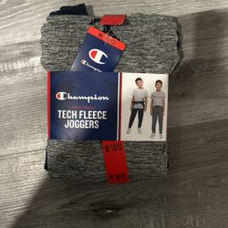 2-pc Youth Champion Tech Fleece Joggers Size M 10/12