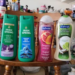 Dos Irish SPRING de 20 Oz Y Dos Softsoap De 20 Oz Por Solo $20