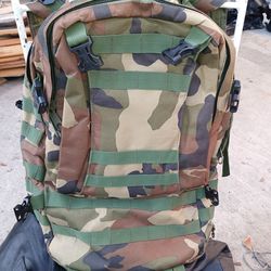 Military Backpack (Green Camo) -NEW-