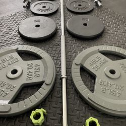 Weightlifting Heavy Barbell 6 ft Classic Standard W/weight Plates And Dumbbells.  Brut Weight 230#