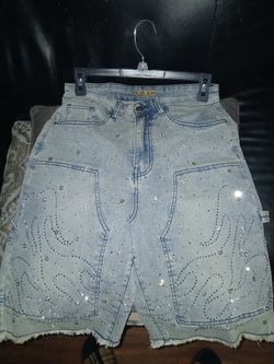 Studded jorts size 28