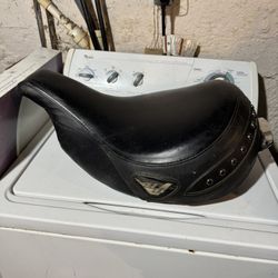 96 Road King Seat