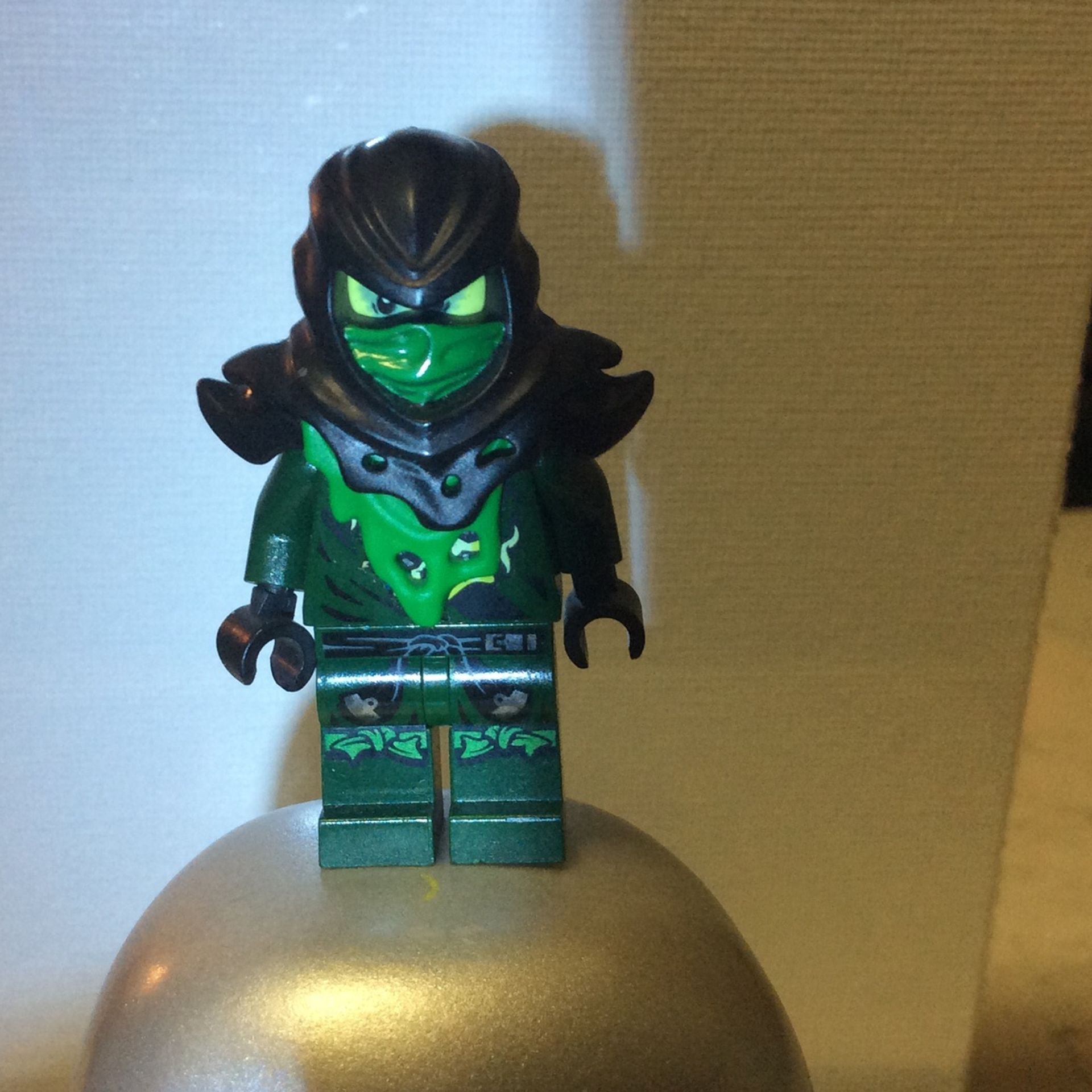 Lego Ninjago evil green ninja Lloyd possessed mini figure