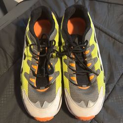 Men’s PUMA CELL sneakers—SIZE 11.5