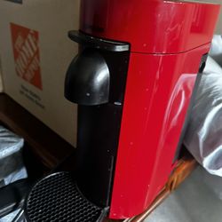NeSpresso Machine Used. Great Condition . Available for pick Up. SFV