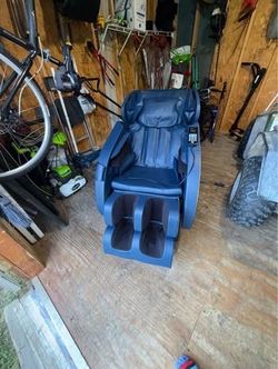 Blue Massage Chair w/ Zero-G MM350