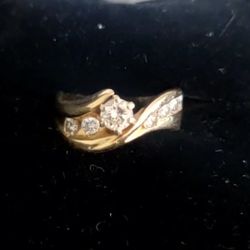 Gorgeous Lady's Dimond Ring 