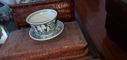 exquisite Japanese tea cups set