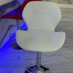 Bar Stools White (Taburetes)