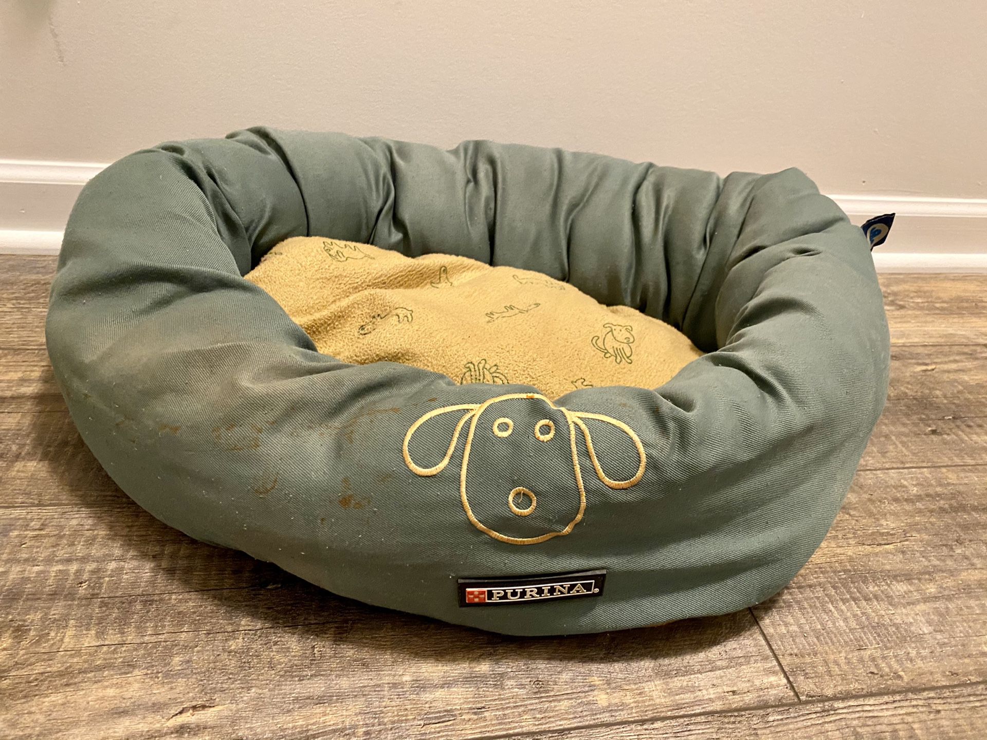 Small dog bed super warm and comfy!