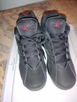 Jordan MVP Infrared 6Y or 7.5 women's