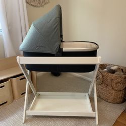 Uppababy bassinet best sale stand for sale