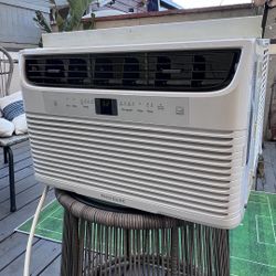 8,000 Btu Frigidaire Air Conditioner