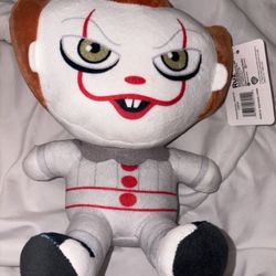 IT Sitting Pennywise