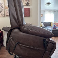 Power Lift Recliner 
