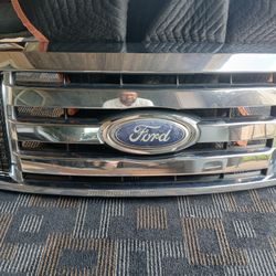 2009-2014 Ford F150 GRILLE with Emblem 