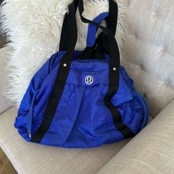 Lulumon Gym Bag 