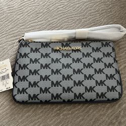 MK wristlet 