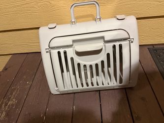 Cat travel carrier