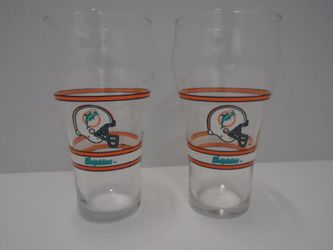 Two Vintage Miami Dolphins Glasses Coke Collectible 15 oz.