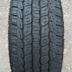 Goodyear 275/60/20  (1) Tire
