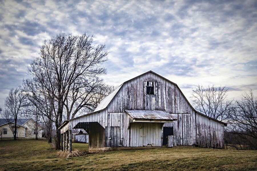 Barn sale tomorrow may 19 2019 in mount joy 10-5