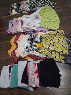 Girls 4T clothes - dresses,shorts