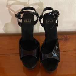 Black Stilletto Shoes Size 8
