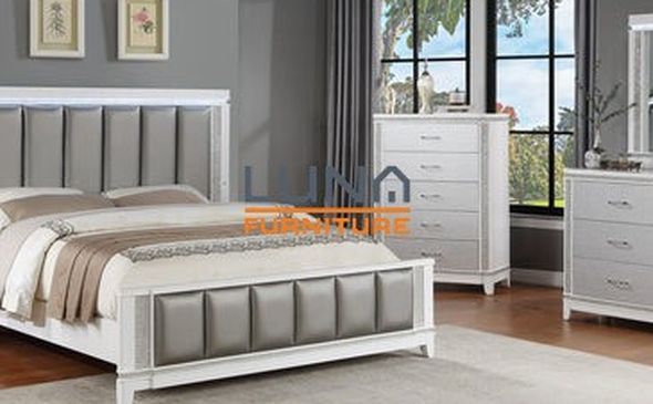 Ariane White/Silver Upholstered Panel Bedroom Set

