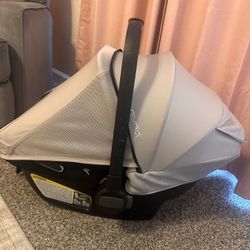 Nuna Car Seat 