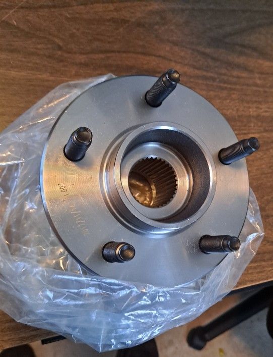 Saturn Vue Wheel Hub