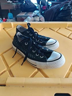 Converse Chuck Taylor Low-Top Studded Sneakers Size 6