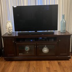 6 foot TV stand for TVs up to 65 inch solid wood classic design